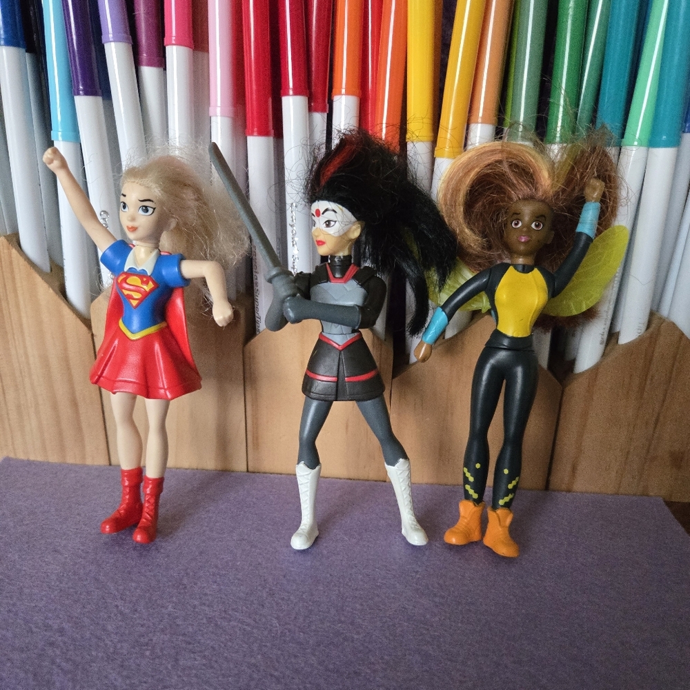 DC: Super Hero Girls supergirl katana bumblebee 2016 Mcdonalds set 3pc happy toy